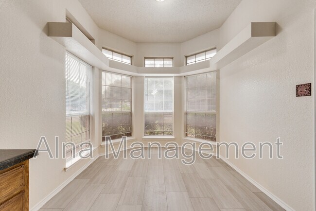 Building Photo - 1405 Gainsborough Way