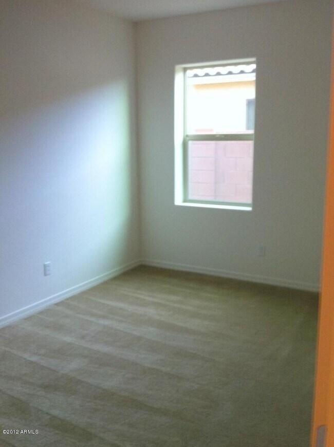 Building Photo - Gorgeous Home! Lots of upgrades!
