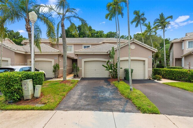 Building Photo - 2082 Madeira Dr