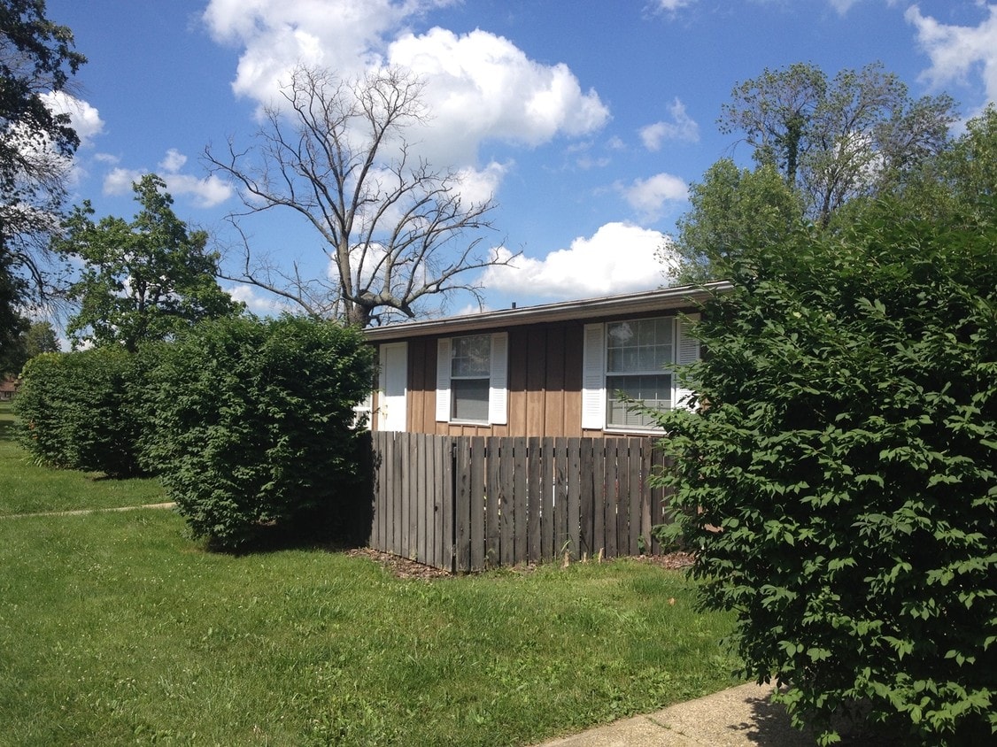 Ashville Court Ashville Oh Apartment Finder Ashville Court Ashville Oh Apartment Finder