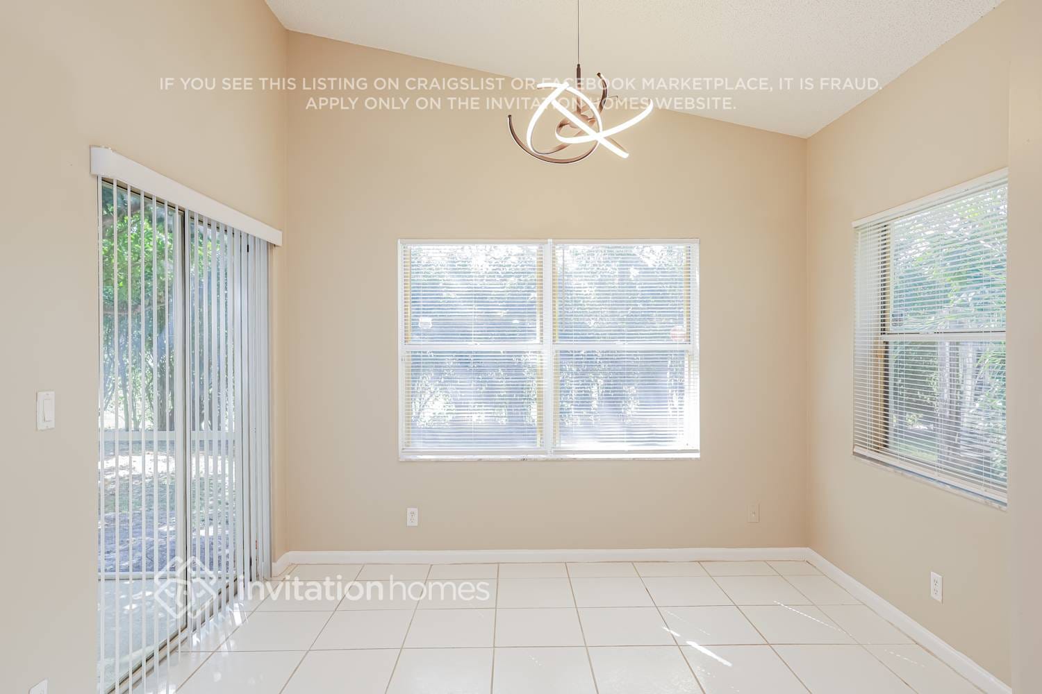 Building Photo - 12451 Pleasant Green Way