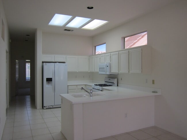 Building Photo - 78093 Larbrook Dr