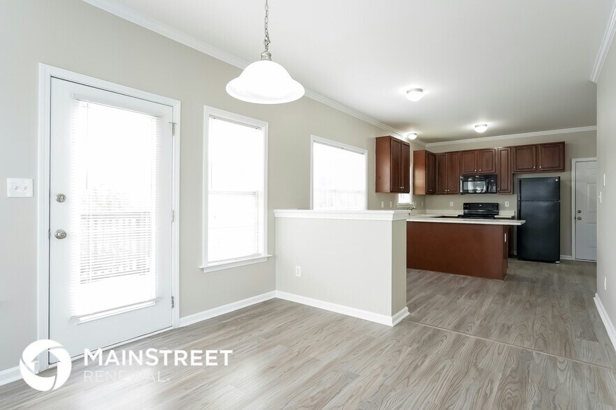 Building Photo - 203 Majestic Oak Dr