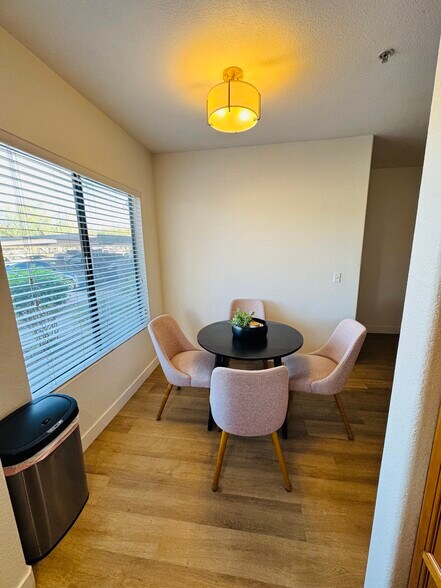 Building Photo - 7008 E Gold Dust Ave