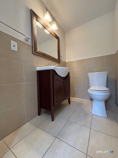 Building Photo - 104 Comstock Hill Ave