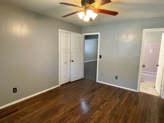Building Photo - Cute 3 Bed 3 Bath Town Home NW OKC