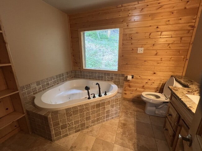 Building Photo - Beautiful Home in Echo Hills!