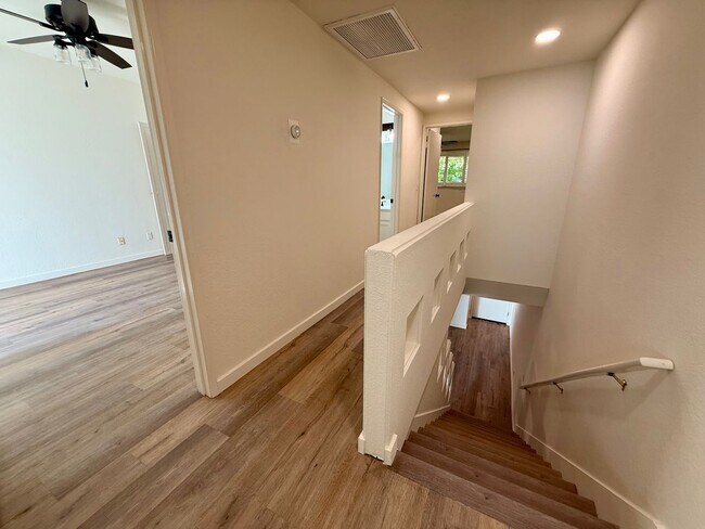 Building Photo - Beautifully Updated 3-Bedroom Tri-Level Condo with Bonus Room in Prime Chatsworth!