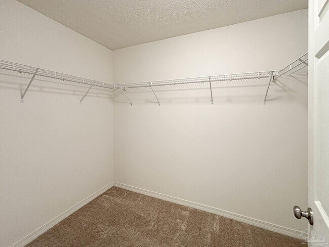 Building Photo - 9639 Westgate Cir