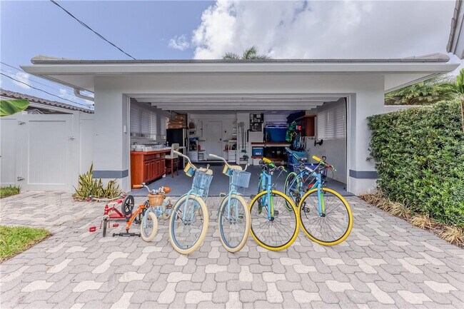 Building Photo - 268 Imperial Ln