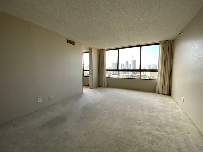 Building Photo - RARELY AVAILABLE MAKIKI PARK PLACE - ALL UTILITIES INCLUDED!