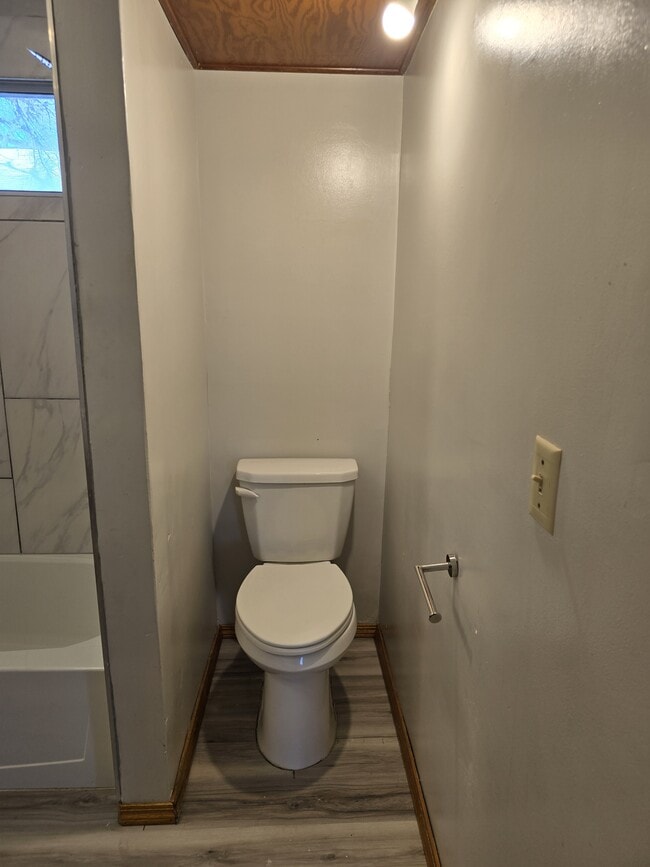 Building Photo - 526 Martinson N