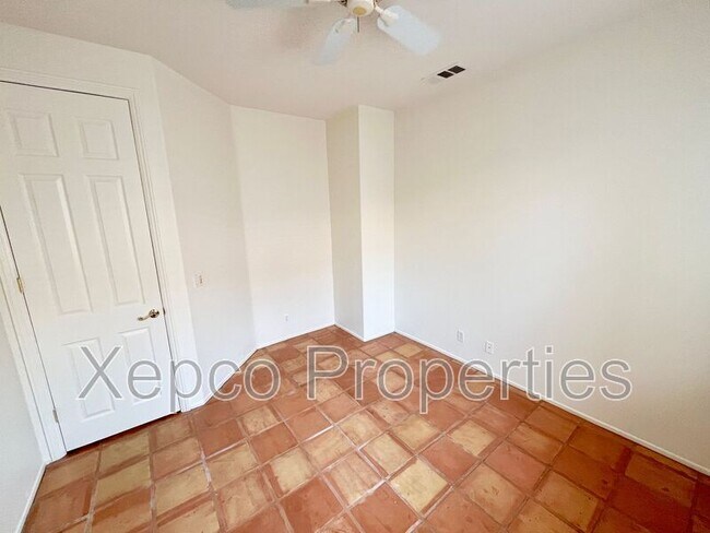 Building Photo - 42451 Saladin Dr