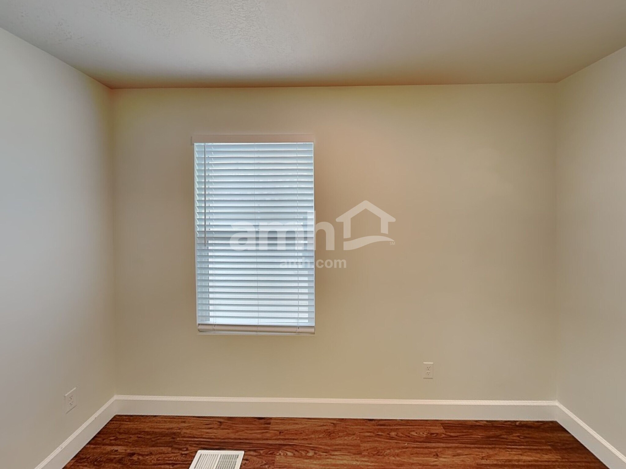 Building Photo - 11141 Kitty Hawk Rd