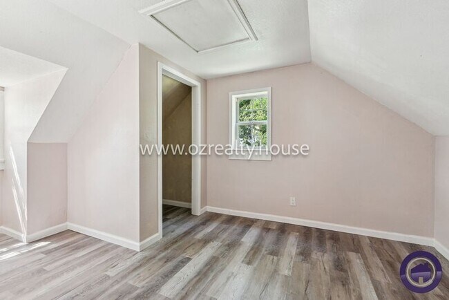 Building Photo - 1140 Joyce Ln