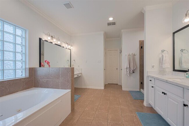 Building Photo - 14439 Basalt Ln