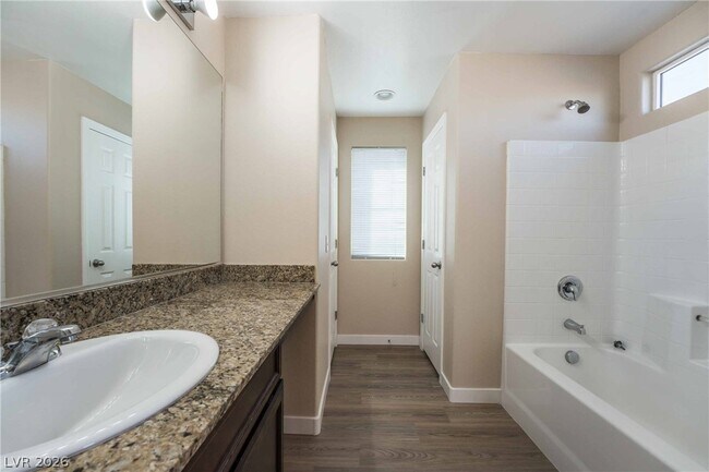 Building Photo - 4537 Lime Straight Dr