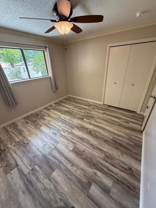 Building Photo - 1105 Hill Place Dr