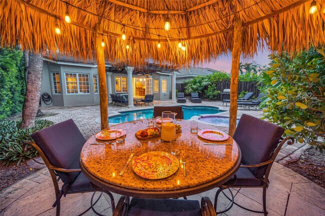 Building Photo - 3316 NE 16th St