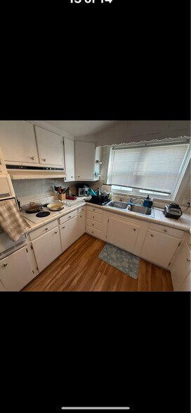 Building Photo - 1023 Gladden St