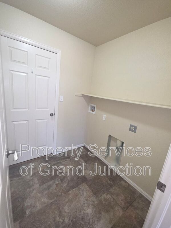 Building Photo - 3154 Glendam Drive