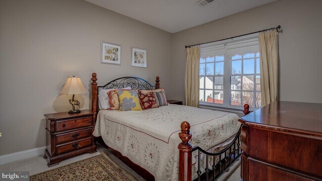 Building Photo - 14000 Baneberry Cir