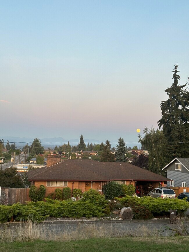 Building Photo - 5008 Sperry Ln