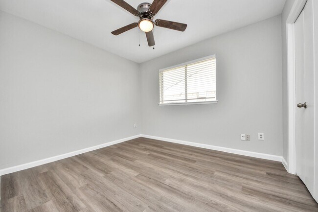 Building Photo - 4114 Fairgreen Ln