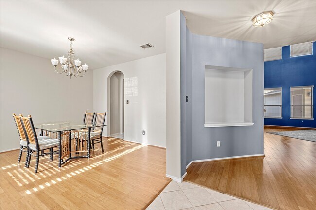 Building Photo - 12638 Riverhill Ct