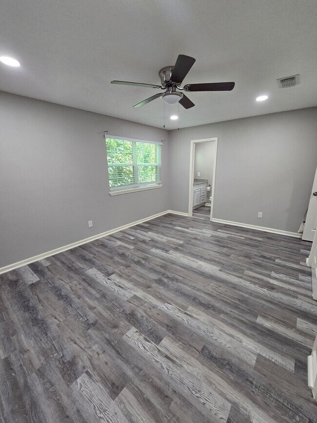 Building Photo - 205 Winter Park