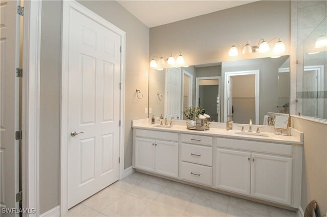 Building Photo - 14849 Windward Ln