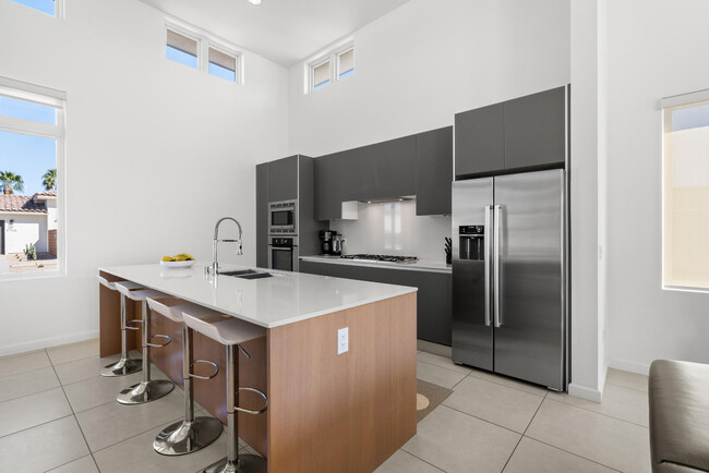 Building Photo - 57887 Salida del Sol