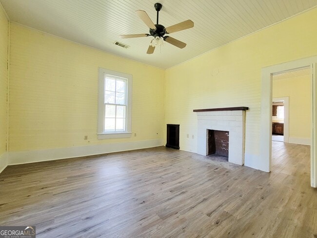 Building Photo - 334 Bill Rutledge Rd