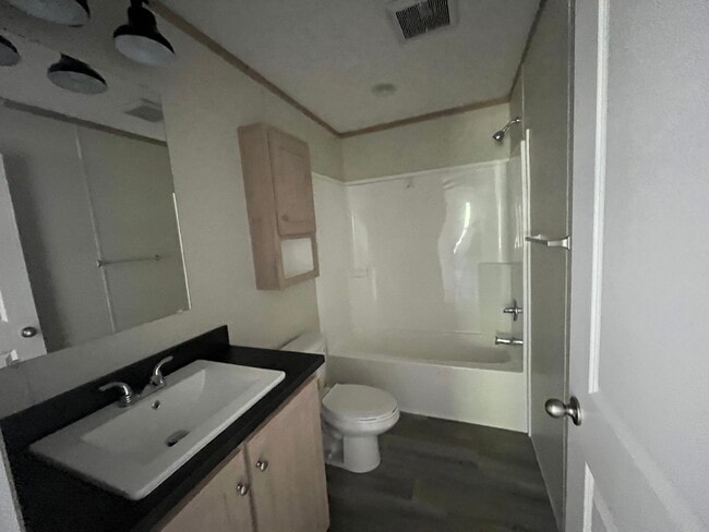 Building Photo - 4224 Twin Terrace