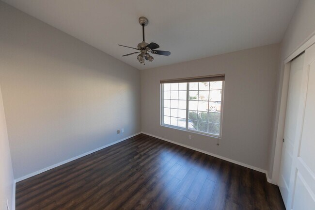 Building Photo - Charming 4 bed, 2 bath home in Chandler!