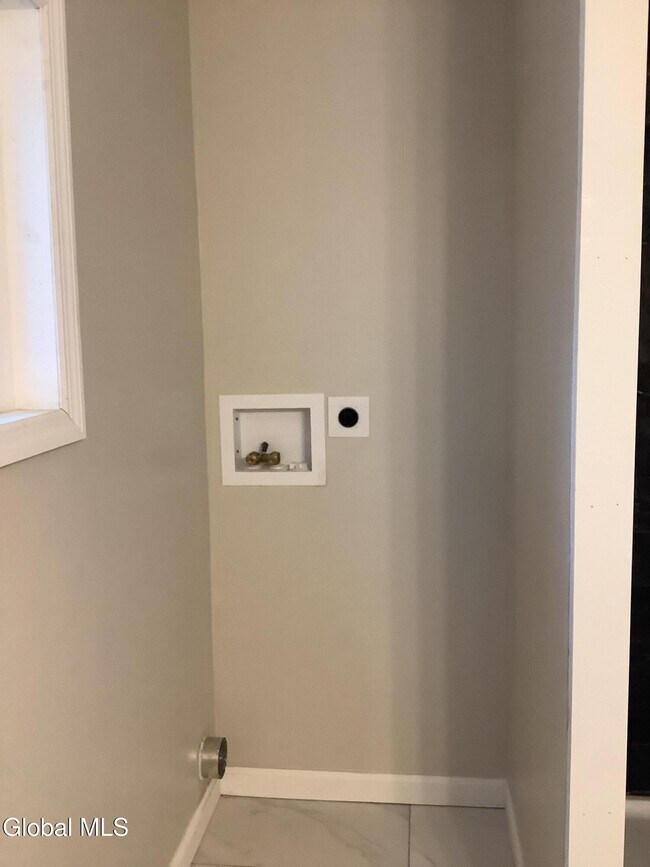 Building Photo - 535 Congress St