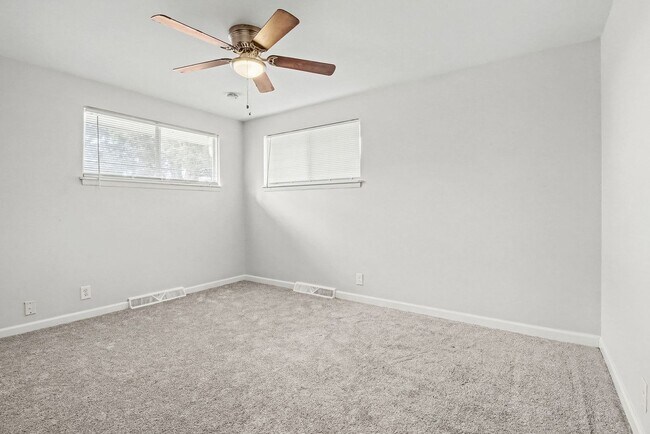 Building Photo - 1714-1716 W 8th St