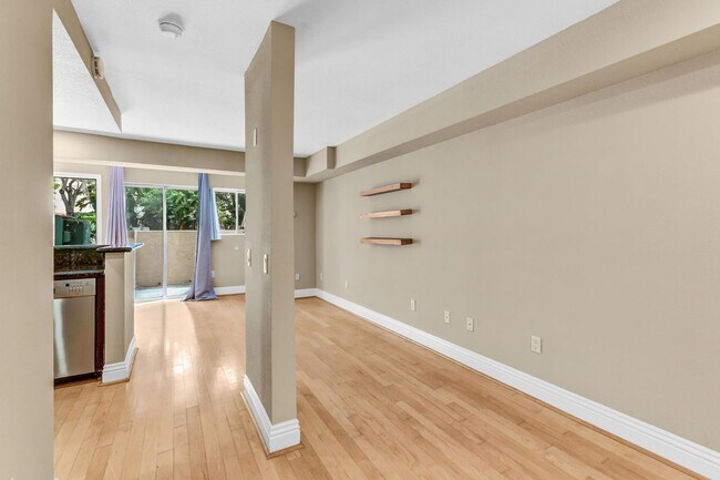 Building Photo - $500 Move In Special - Studio in the Venetian Community in UTC w/ Parking Included!