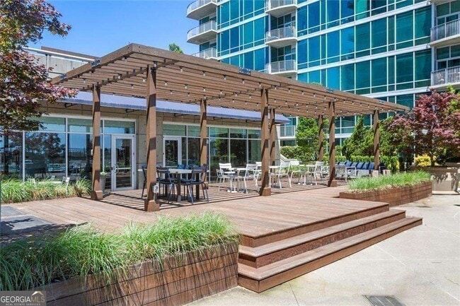 Building Photo - 923 Peachtree St NE