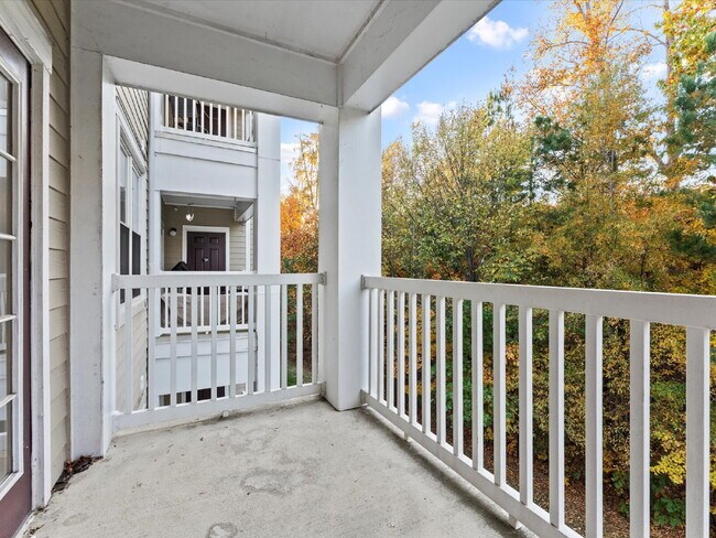 Building Photo - 704 Bristol Village Dr