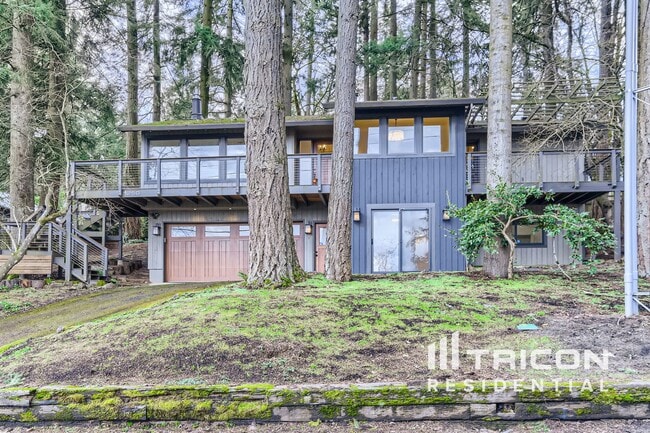 Building Photo - 1250 Hemlock St