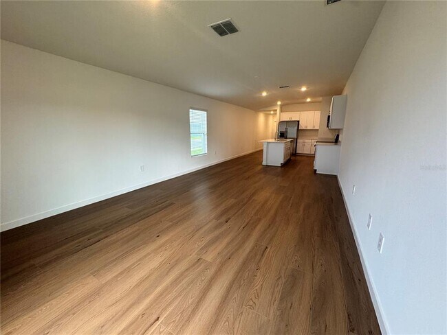 Building Photo - 3784 NE 32nd Ct