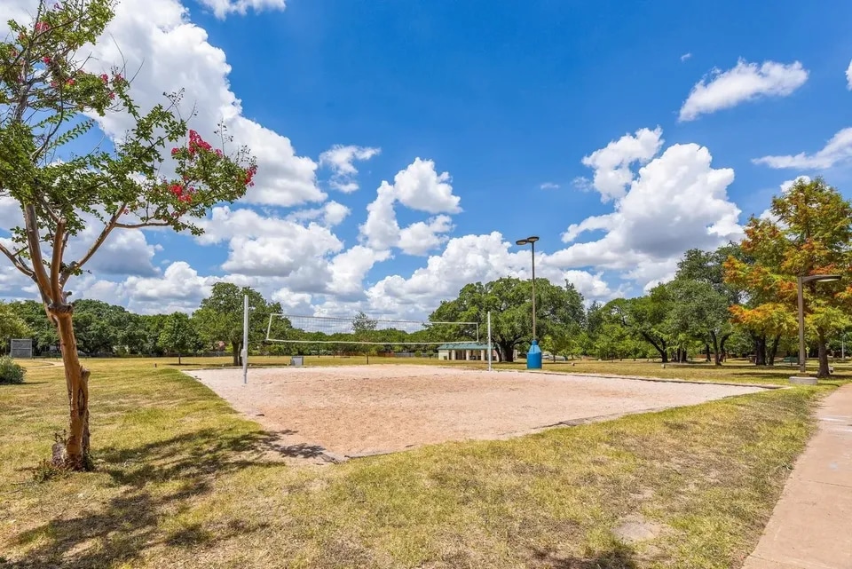 Building Photo - 16914 Dorman Dr