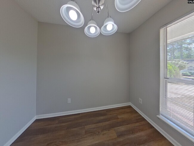 Building Photo - 108 Quinton Ln