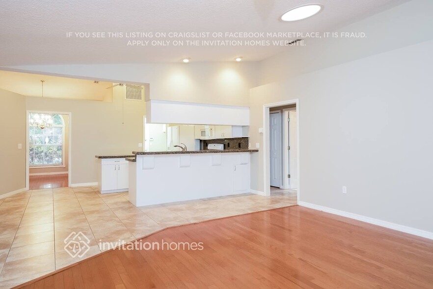 Building Photo - 4439 Diamond Cir W