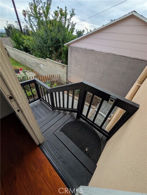 Building Photo - 1108 E Altadena Dr