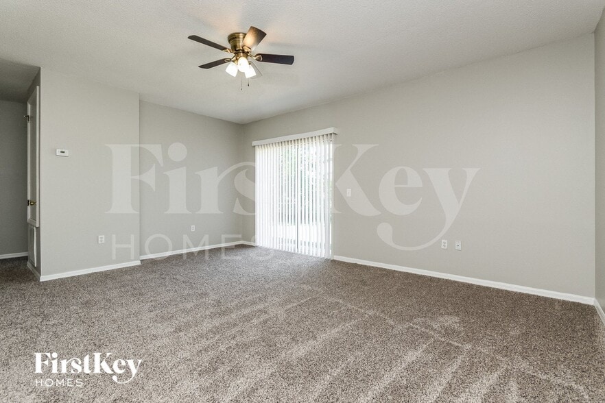 Building Photo - 651 Cotulla Dr
