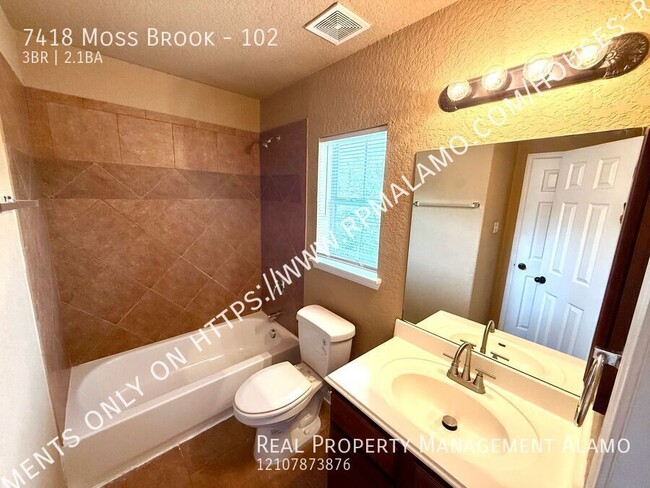 Building Photo - 7418 Moss Brook Dr