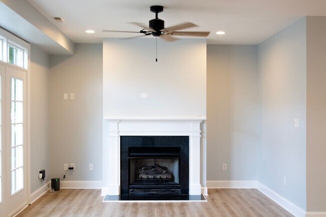 Building Photo - 1615 Old Trail Dr