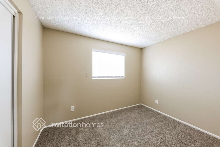 Building Photo - 4434 E Alta Vista Rd